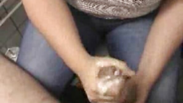 جوديث اللسان و handjob تجعلني المنوي سكس اخوات كامل نائب الرئيس في الفم البذور