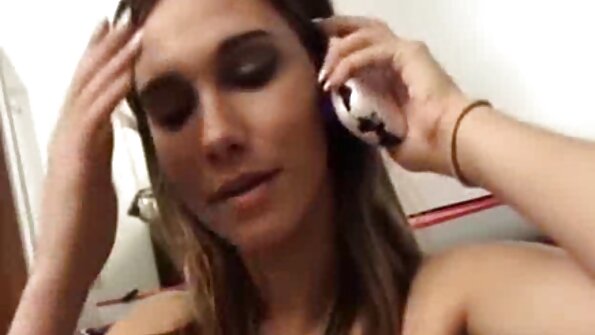طفلة سكس مترجم اخوات تجريد قبالة في انتظار عشيقها
